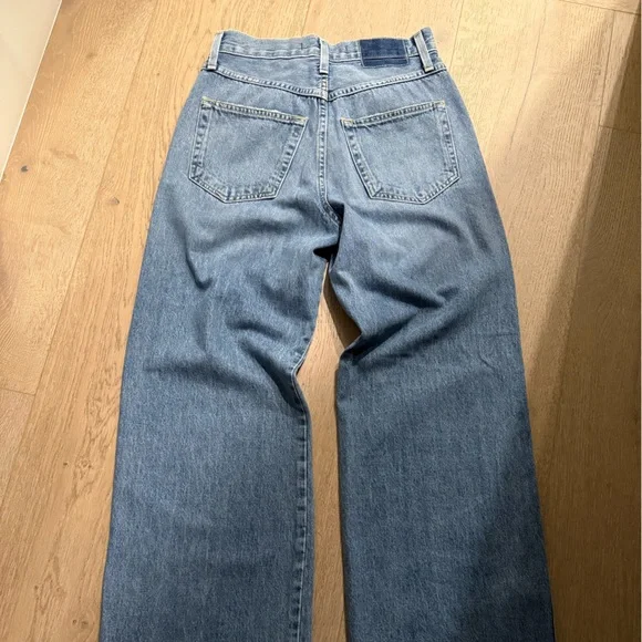 AMO Frida Main Squeeze Jeans - Picture 8 of 9